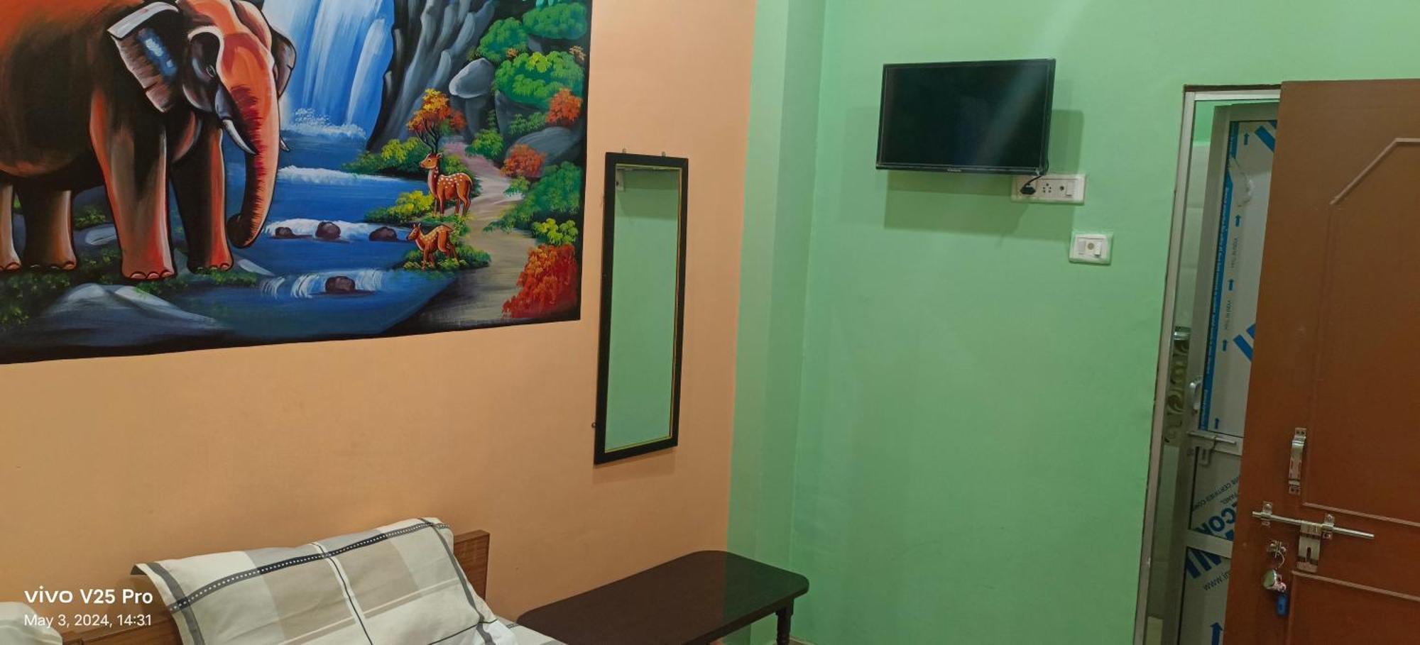 Lord Shiva Paying Guest House พาราณสี ภายนอก รูปภาพ
